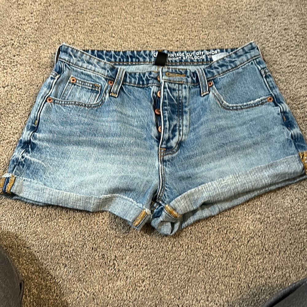 Gap jean shorts 2